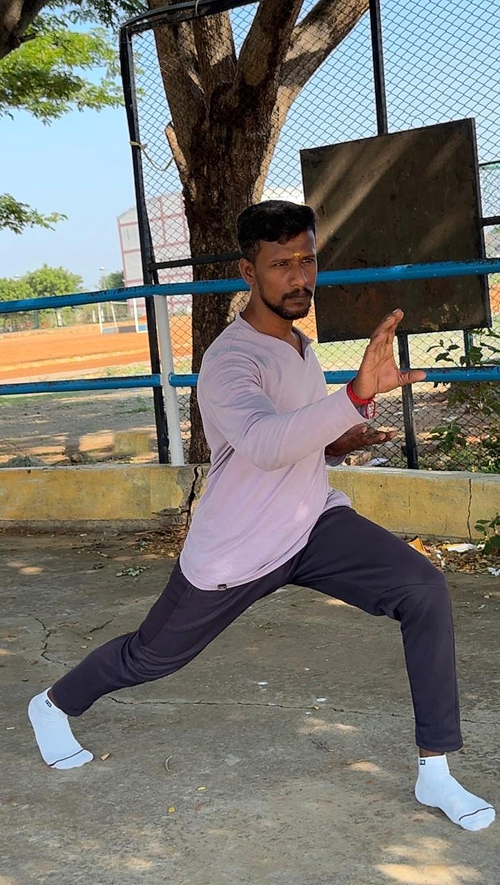 Forward Bow Stance Strike